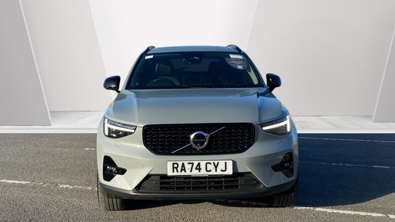 Volvo XC40 2.0 B4P Ultra Dark 5dr Auto Petrol Estate